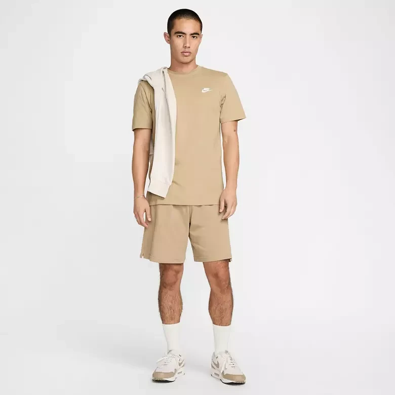 Nike Men's Sportswear Club T-Shirt